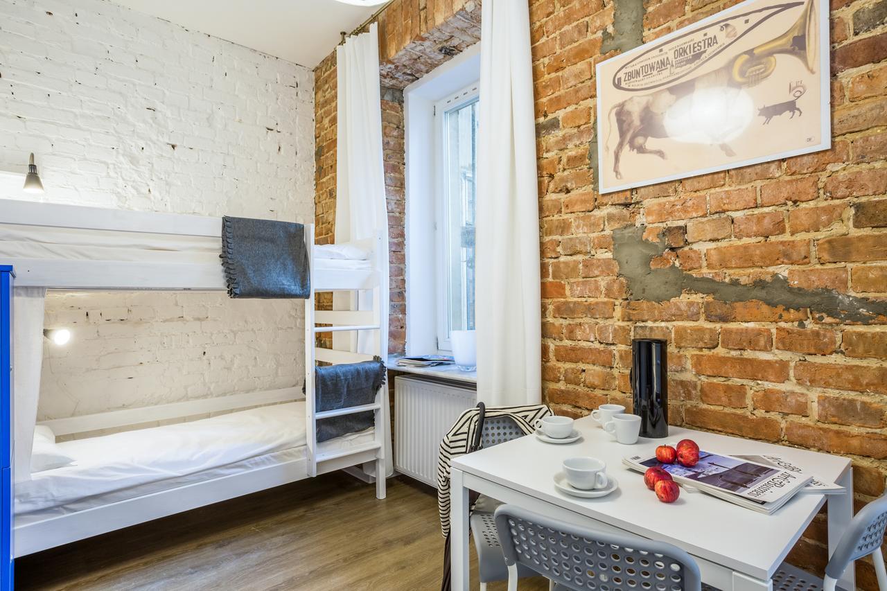 Vava Hostel Варшава Экстерьер фото