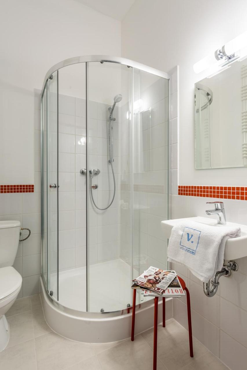 Vava Hostel Варшава Экстерьер фото